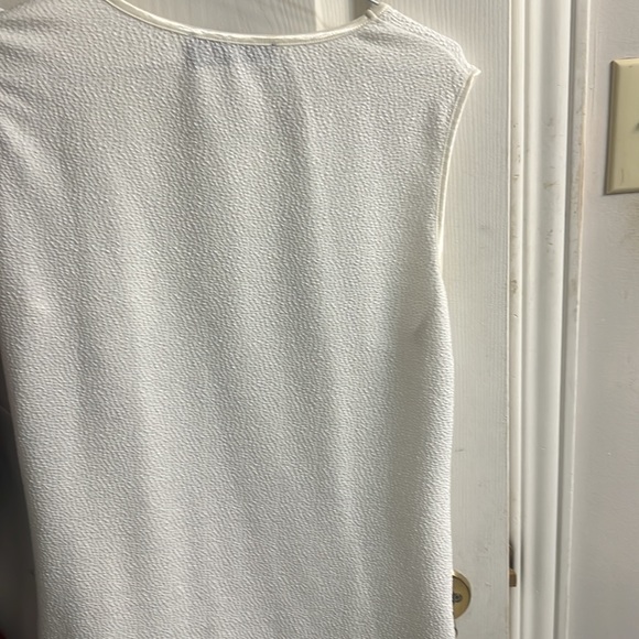 Cream tank top- pocked shirt - Picture 2 of 2